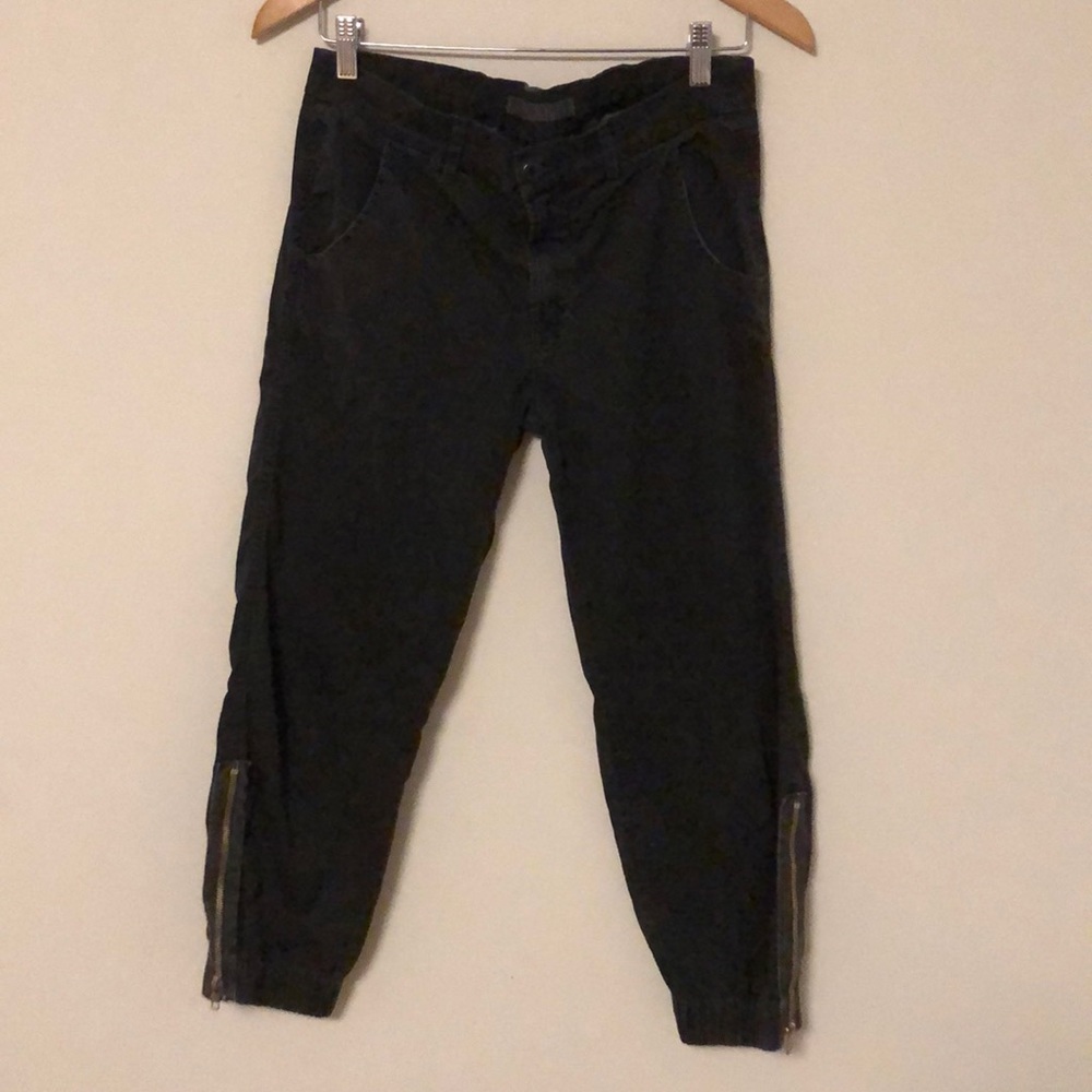 J Brand sophisticated Joggers with zippers 27